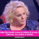 Katia Ricciarelli riceve la lettera di scuse di Clarissa, ma sclera in diretta